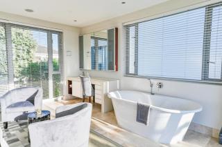 GND Properties Luxury Holiday Home - 5