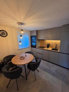 Apartments Oriens 7 - 2