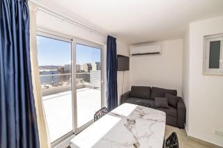 Peaceful Penthouse with Country Views - by HostMT - 7