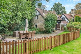 Bond End Farm Cottage - 0