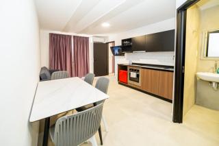 Peaceful 1-Bedroom Corner Apartment Stunning Views - 2