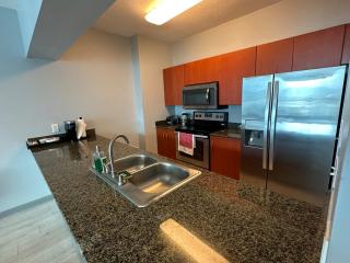 Stunning vew from 42nd floor, Brickell-Miami financial district free parking - 3