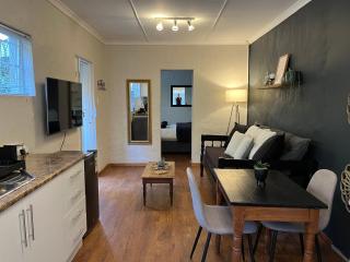 Happy Hilton guest house - Hilton - 4