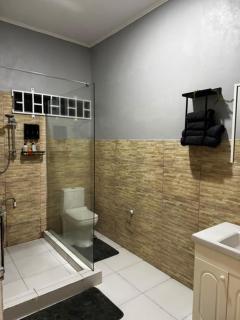 Modern and Stylish Apartment - 7
