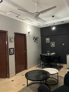 Harmony Haven 2 Cozy 1 BR Getaway with Ac Wifi Tv - Karatschi - 2