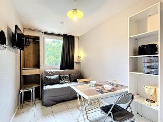 Studio lumineux directement sur pistes avec piscine - FR-1-267-234 - 0