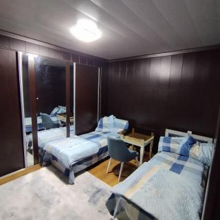 Farruh Hostel - Samarkand - 0