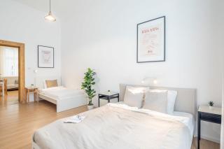 Convenient apartment at trendy neighbourhood - 3