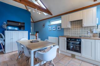 Larners Lodge by Winterton Cottages - 3