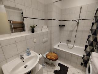 FLEX Aparts - möblierte 2-Raum Wohnung in Chemnitz mit Balkon - 6