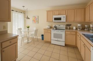 10 Min to Disney w/Priv. Pool. Indian Wells - 2