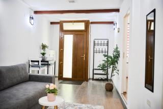 Central Jenni House Studio - 4