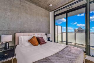 Summit Stay Luxe Skyline Views Pool Parking - Calgary - 5