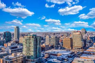 Summit Stay Luxe Skyline Views Pool Parking - Calgary - 9