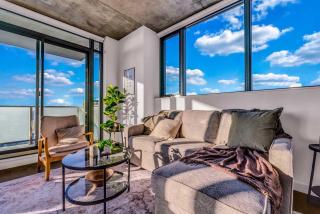 Summit Stay Luxe Skyline Views Pool Parking - Calgary - 3
