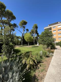T3 avec terrasse et jardin près des calanques - 8