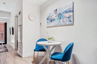 Central River Luxe Gym - Calgary - 3