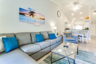 Lake View and Screened Balcony Estero Getaway! - Estero - 0