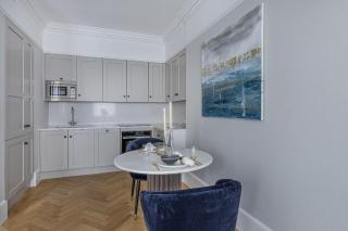 London Dock 2 Bed Luxury Modern Apartment - London - 8
