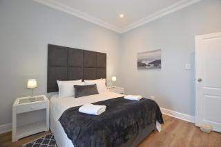 6 Pikkewyn - Yzerfontein - 3