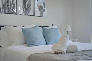 The Terra Flat DT Skyline Views - Calgary - 7