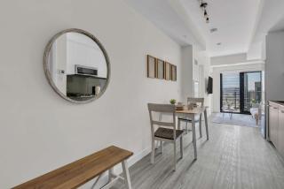 The Terra Flat DT Skyline Views - Calgary - 5