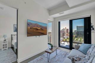 The Terra Flat DT Skyline Views - Calgary - 4
