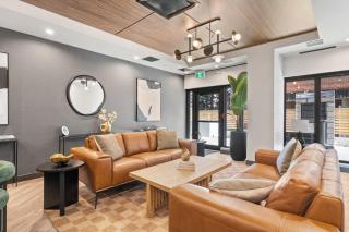 The Riverlight Den DT Comfort & Amazing City Views - Calgary - 5