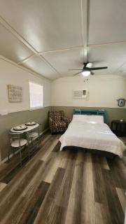 Country Living on Country Way! - Smithville - 2