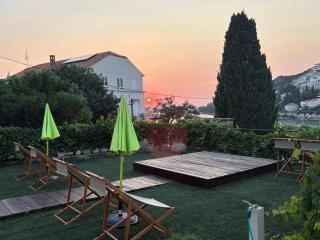 Sea Breeze Studio Apartment - 9