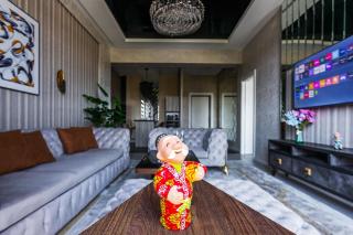 14 Large apartment class LUX Center-1 - - 6