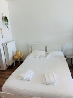 Huswell - Beach Studio with Balcony & Sea View - 7
