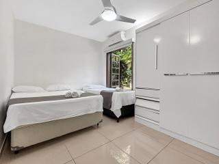 Condomínio beira mar - 2 suíte - 1quarto - Lazer - AC - 1