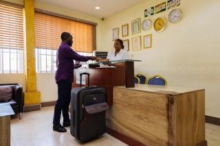 Villa Angelia Hotel - Accra - 3