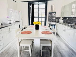 Pembroke Place Private Room 9 - 5