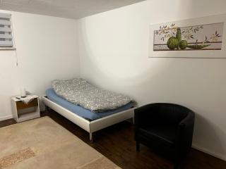 Ferienwohnung Souterrain im stielvollen Landhaus bei Hamburg - Rosengarten - 5