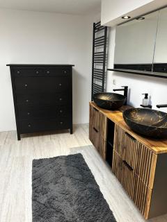 Ferienwohnung Souterrain im stielvollen Landhaus bei Hamburg - Rosengarten - 1