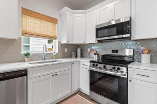 New Breezy Cottage - King Bed - Mini-Golf - Park - Youngsville - 1