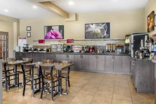 BEST WESTERN PLUS Saint John Hotel & Suites - 9