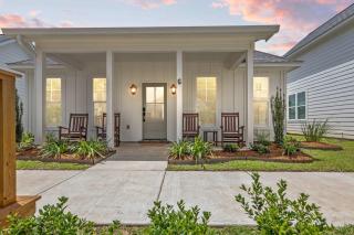 New Grand Slam Cottage - King Bed - Sports Complex - 6