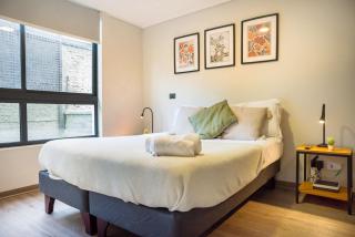 Romantic Retreat Centro Apt w Terrace - 9