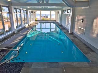 Indoor Pool, Beach, Game & Movie Cottage Sleeps 21 -  - 8