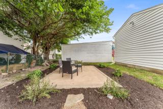 Brooklyn Townhome 9 Miles to Downtown - 7