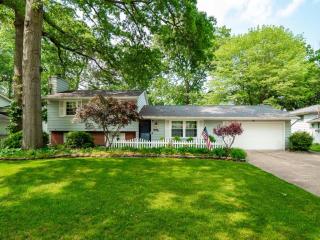Hollyview Dr, Vermilion - 2