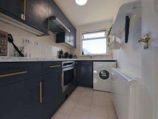 Modern Cozy 2-Bedroom family friendly & Fast Wi-Fi - 1