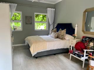 The French Studio - Fourways - 4