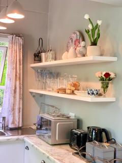 The French Studio - Fourways - 2