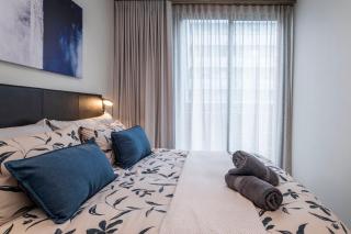 Dreamy new 1 bed with epic rooftop deck & pool - 1
