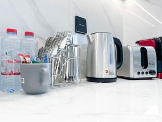 Dubai JVC 1BR l Stylish Stay with Top Amenities - 4