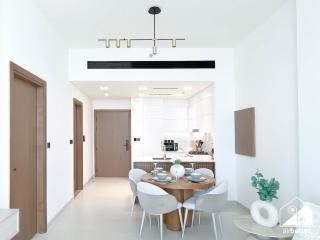 Dubai JVC 1BR l Stylish Stay with Top Amenities - 2